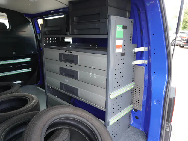 VW T6.1 2.0 TDI DSG EINBAUSCHRÄNKE!!!