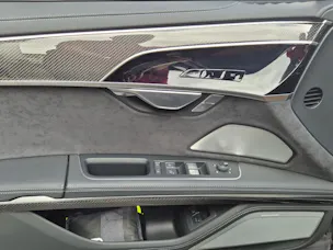 AUDI A8 60 L TFSI e quattro tiptronic