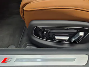AUDI A8 60 L TFSI e quattro tiptronic