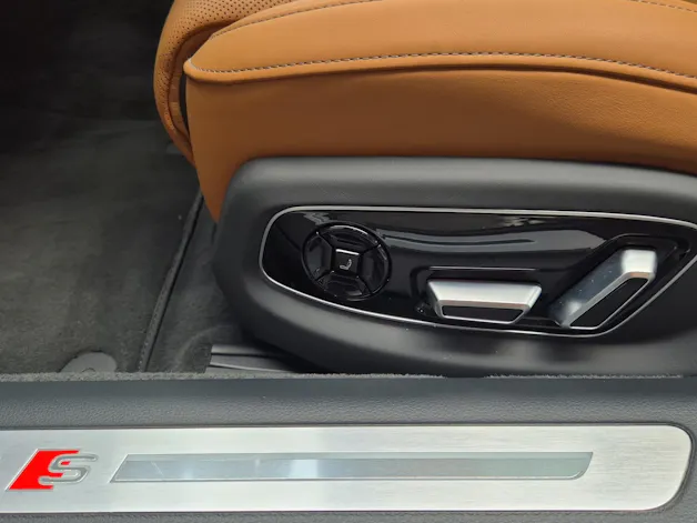 AUDI A8 60 L TFSI e quattro tiptronic