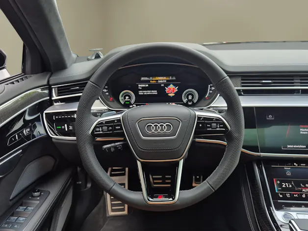 AUDI A8 60 L TFSI e quattro tiptronic