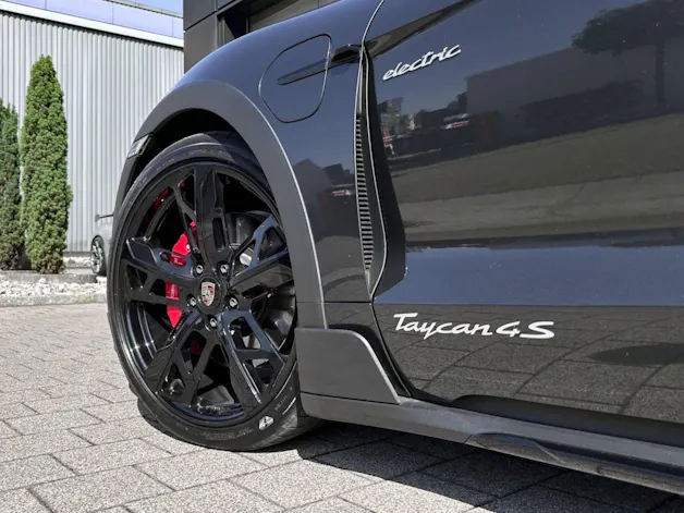 PORSCHE Taycan 4S Cross Turismo