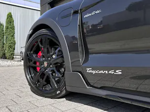 PORSCHE Taycan 4S Cross Turismo