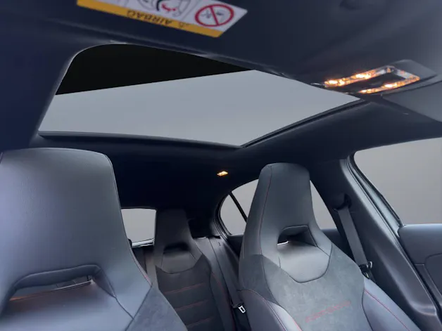 MERCEDES-BENZ A 220 AMG Line 4matic