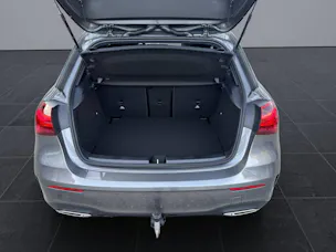 MERCEDES-BENZ A 220 AMG Line 4matic