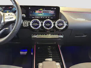 MERCEDES-BENZ GLA 220 d AMG Line 4MATIC