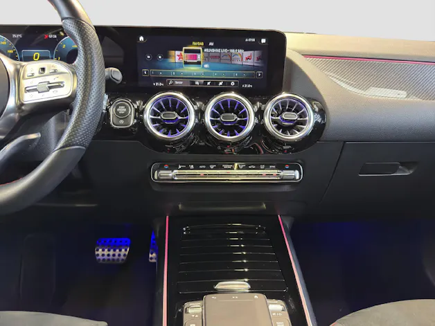 MERCEDES-BENZ GLA 220 d AMG Line 4MATIC