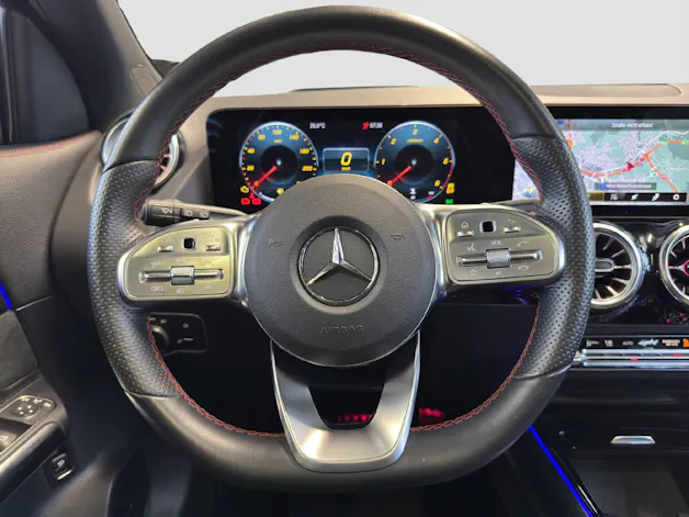 MERCEDES-BENZ GLA 220 d AMG Line 4MATIC