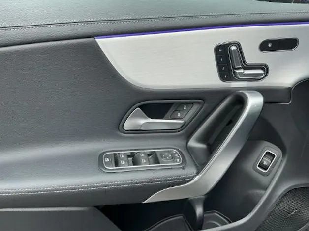 MERCEDES-BENZ CLA SB 35 AMG 8G-DCT 4M