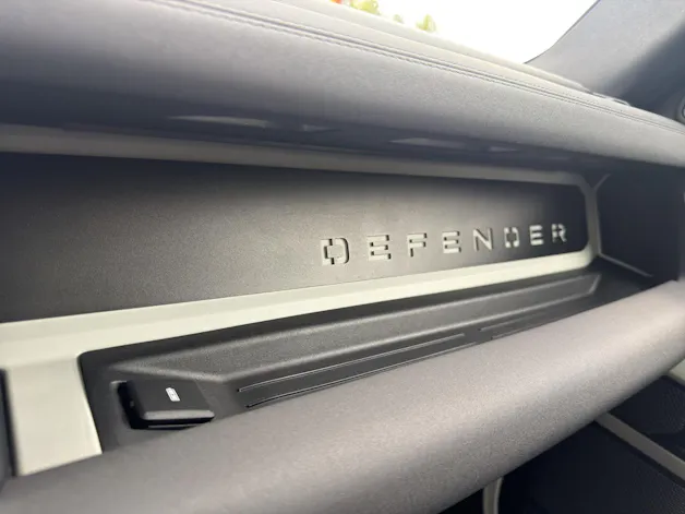 Land Rover Defender90P300Si4 X-D SE