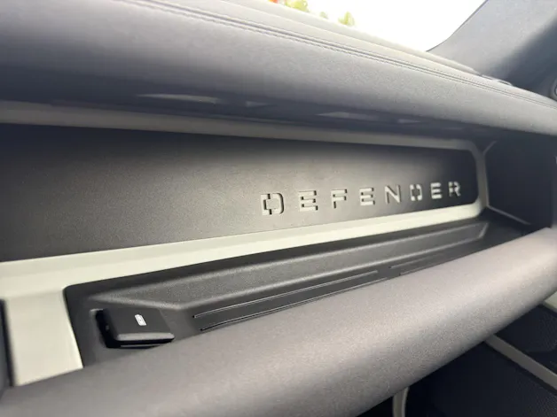 Land Rover Defender90P300Si4 X-D SE