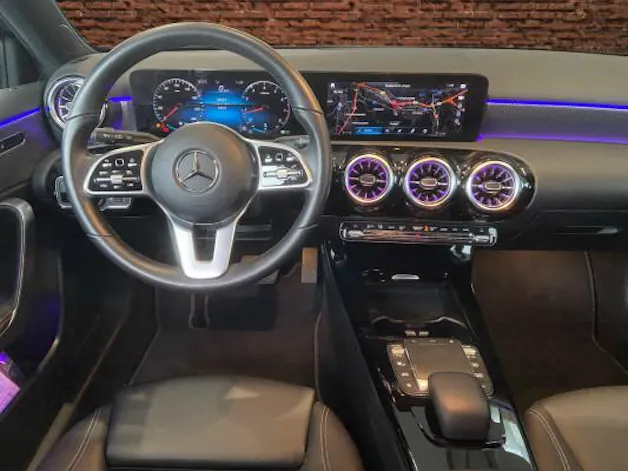 MERCEDES-BENZ A 180 Night Star