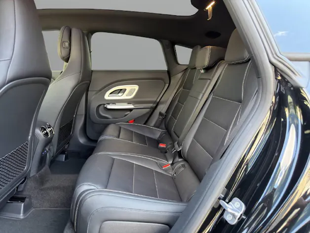 MERCEDES-BENZ CLA 220 4-Matic Shooting Brake