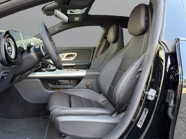 MERCEDES-BENZ CLA 220 4-Matic Shooting Brake