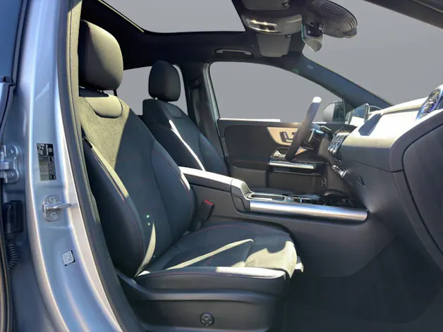 MERCEDES-BENZ GLA 220 d AMG Line 4matic