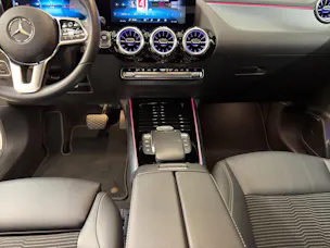 MERCEDES-BENZ EQA 250 / DISTRONIC / Rückfahrkamera / Soundsystem