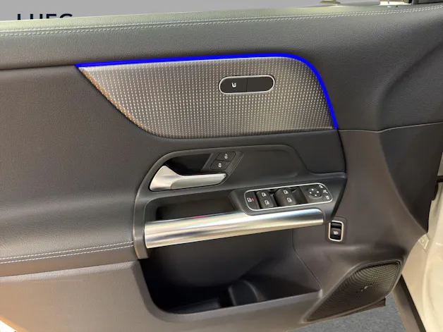 MERCEDES-BENZ EQA 250 / DISTRONIC / Rückfahrkamera / Soundsystem