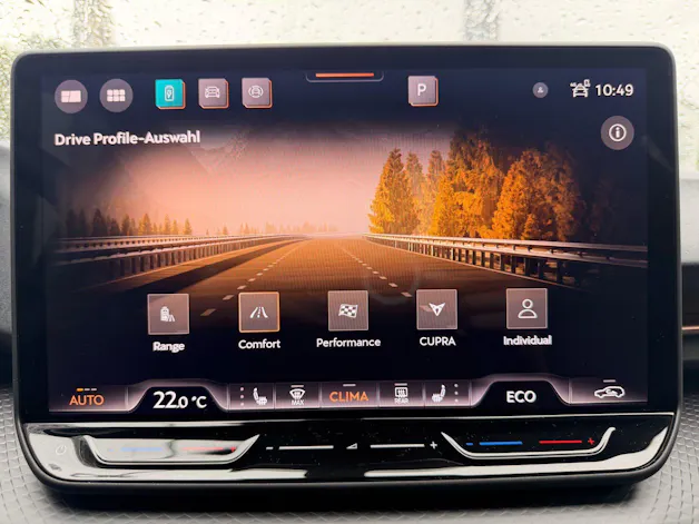 CUPRA Raval Endurance 211 PS Launch Edition Dynamic