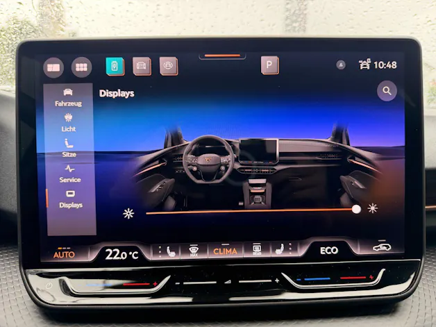 CUPRA Raval Endurance 211 PS Launch Edition Dynamic