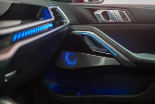 BMW X6 M60i M Sport Pro / Panorama-Glasdach / Bowers&Wilkins / 360°Kamera