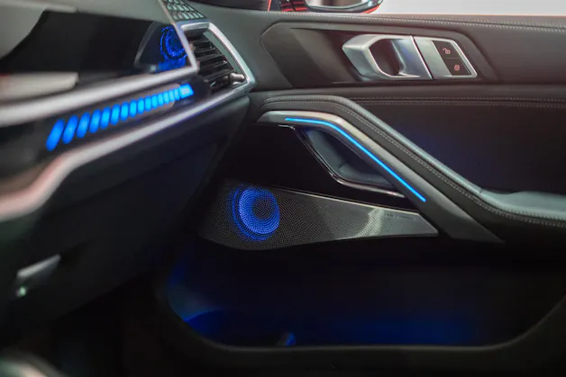 BMW X6 M60i M Sport Pro / Panorama-Glasdach / Bowers&Wilkins / 360°Kamera