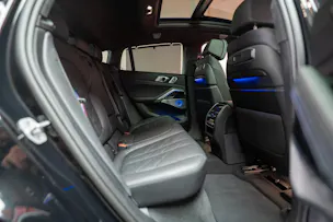 BMW X6 M60i M Sport Pro / Panorama-Glasdach / Bowers&Wilkins / 360°Kamera