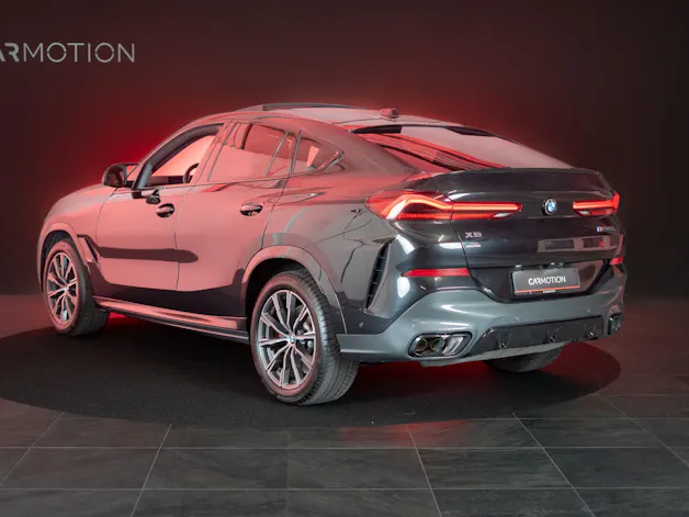 BMW X6 M60i M Sport Pro / Panorama-Glasdach / Bowers&Wilkins / 360°Kamera