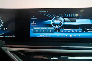 BMW X6 M60i M Sport Pro / Panorama-Glasdach / Bowers&Wilkins / 360°Kamera