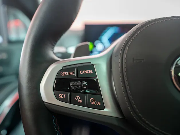 BMW X6 M60i M Sport Pro / Panorama-Glasdach / Bowers&Wilkins / 360°Kamera