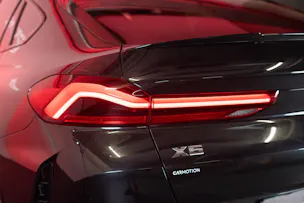BMW X6 M60i M Sport Pro / Panorama-Glasdach / Bowers&Wilkins / 360°Kamera