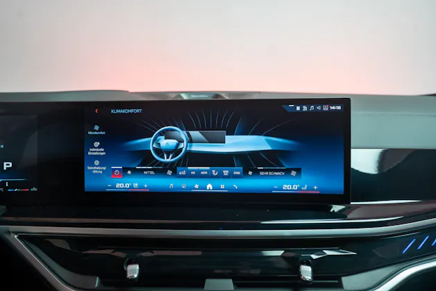 BMW X6 M60i M Sport Pro / Panorama-Glasdach / Bowers&Wilkins / 360°Kamera