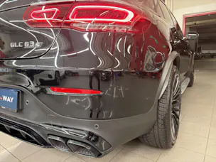 MERCEDES-BENZ GLC 63 S 4M - AMG - Coupé / DISTRONIC / 360 Grad Kamera / AIRMATIC