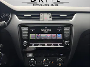 SKODA Octavia Combi 2.0 TDI Elegance DSG