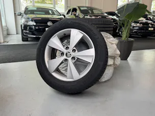 SKODA Octavia Combi 2.0 TDI Elegance DSG