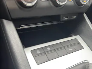 SKODA Octavia Combi 2.0 TDI Elegance DSG