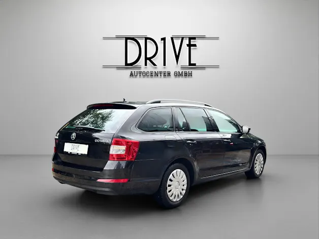 SKODA Octavia Combi 2.0 TDI Elegance DSG