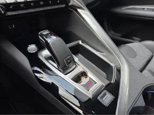 PEUGEOT 3008 1.5 BlueHDi Allure EAT