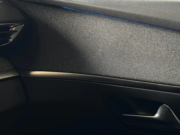 PEUGEOT 3008 1.5 BlueHDi Allure EAT