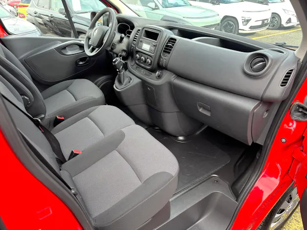 RENAULT Trafic 2.0 Energy dCi 120 3.0t Business L1H1