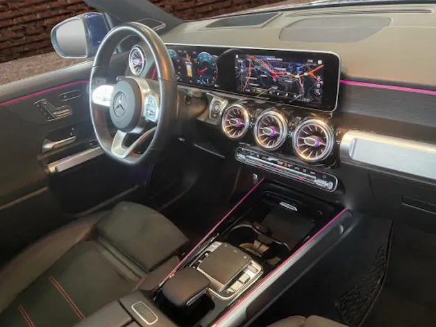 MERCEDES-BENZ GLB 250 AMG Line 4 MATIC