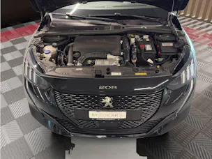 PEUGEOT 208 1.2 PureTech GT Pack EAT8