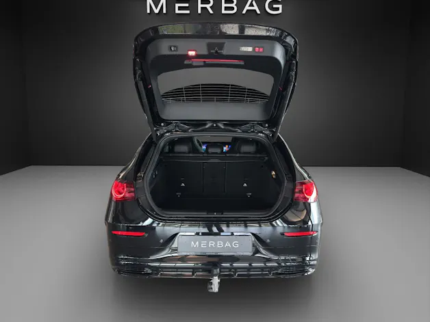 MERCEDES-BENZ CLA SB 220 4M 8G-DCT