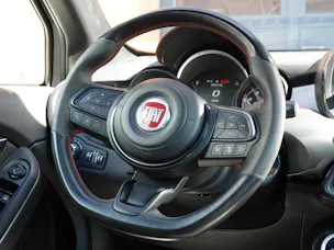 FIAT 500X 1.3 TB GSE S-Design ''CH Auto * Version Sport * Tempomat adaptatif * GPS * Caméra de Recul * 8 Pneus''
