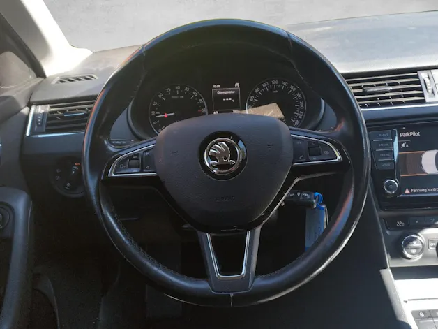 SKODA Octavia Combi 2.0 TDI Ambition 4x4