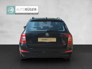 SKODA Octavia Combi 2.0 TDI Ambition 4x4
