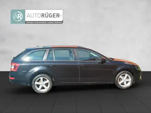 SKODA Octavia Combi 2.0 TDI Ambition 4x4