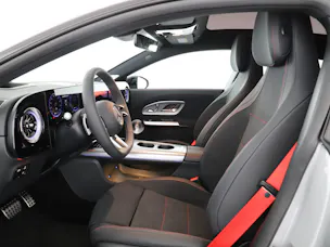 MERCEDES-BENZ CLA SB 220 4M 8G-DCT