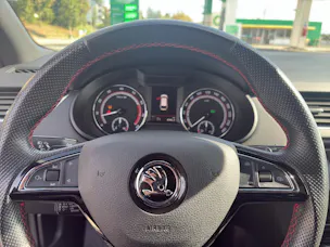 SKODA Octavia Combi 2.0 TSI 245 RS DSG