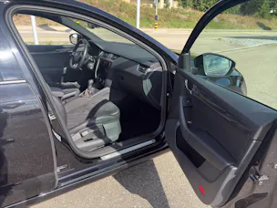 SKODA Octavia Combi 2.0 TSI 245 RS DSG