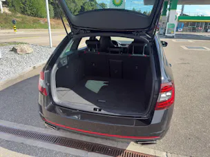 SKODA Octavia Combi 2.0 TSI 245 RS DSG